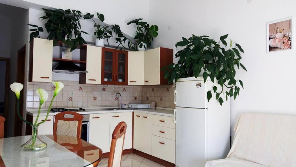 Apartments Tonci And Iris Primošten Esterno foto