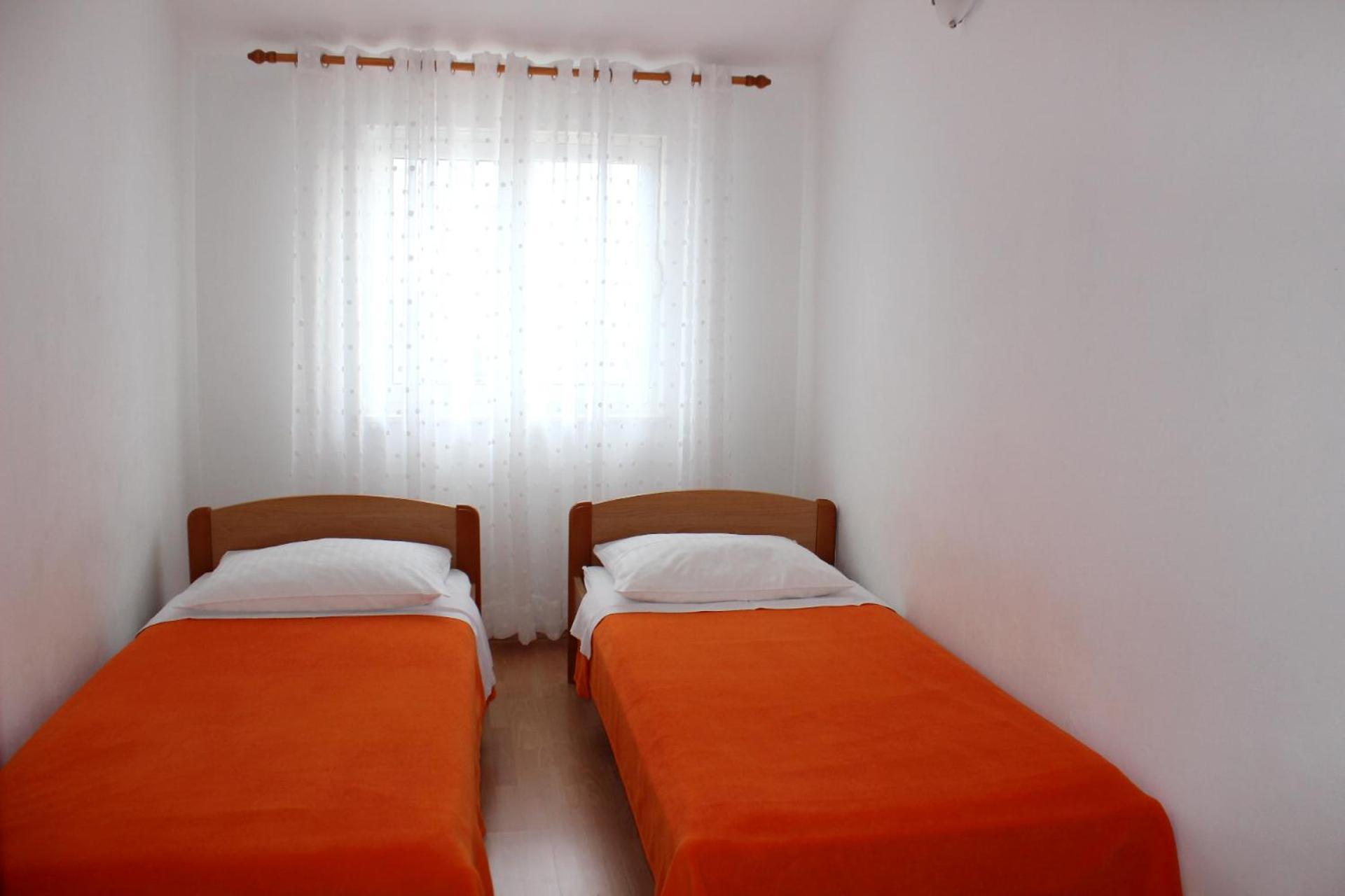 Apartments Tonci And Iris Primošten Esterno foto